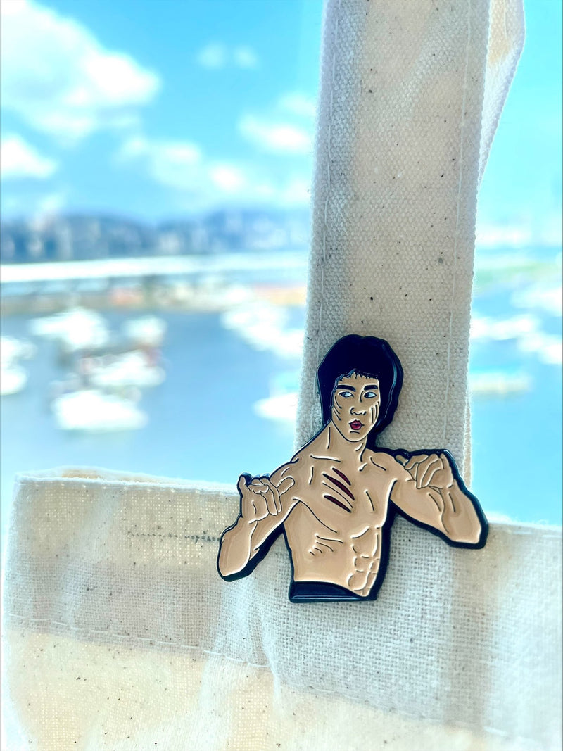 Commemorative Pin (Limited Edition) - Revival of the Memory — Bruce Lee’s Home in Metaverse